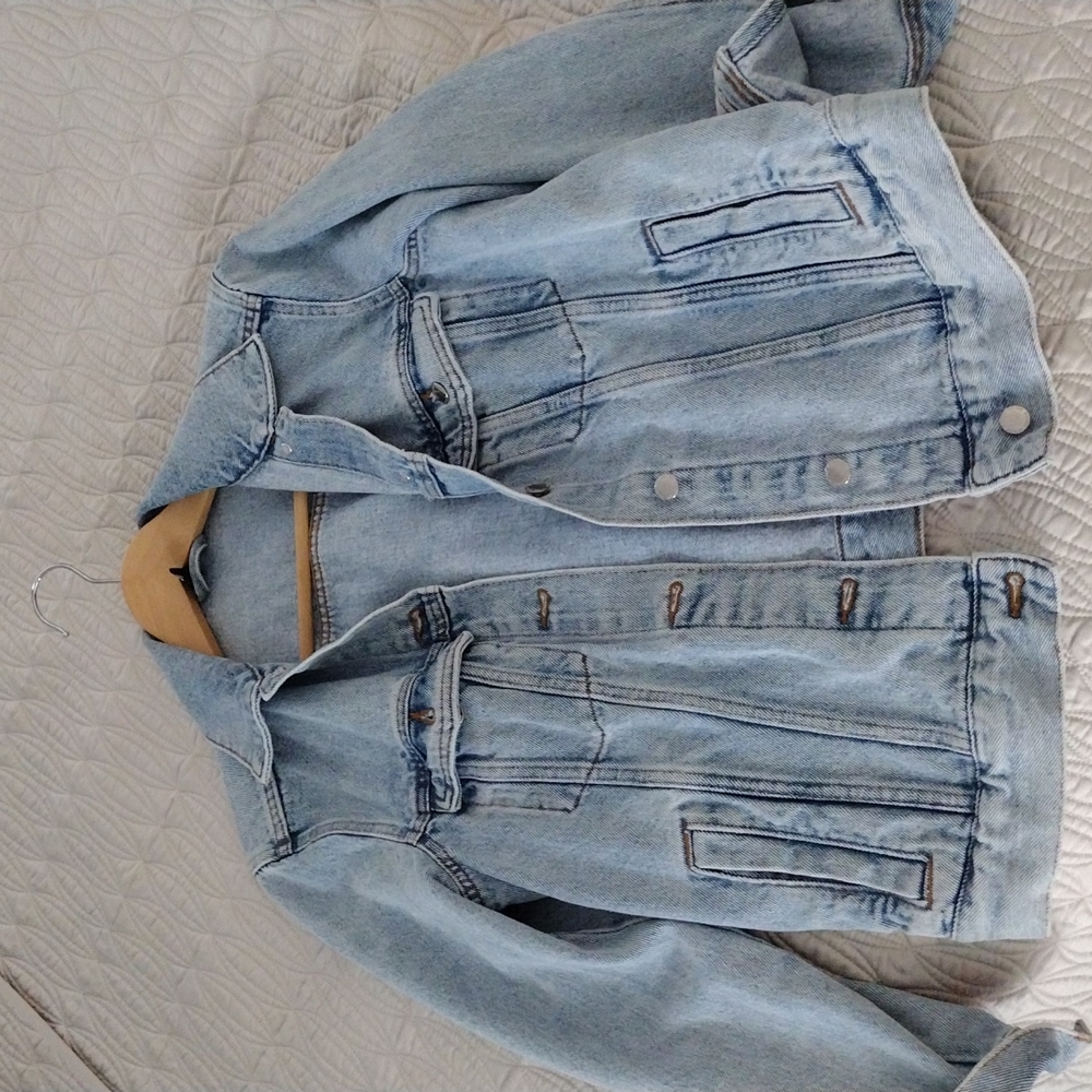 H&M oversized denim jean jacket xs